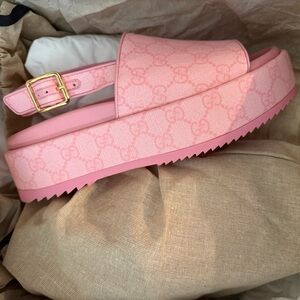Gucci Pink Sandal